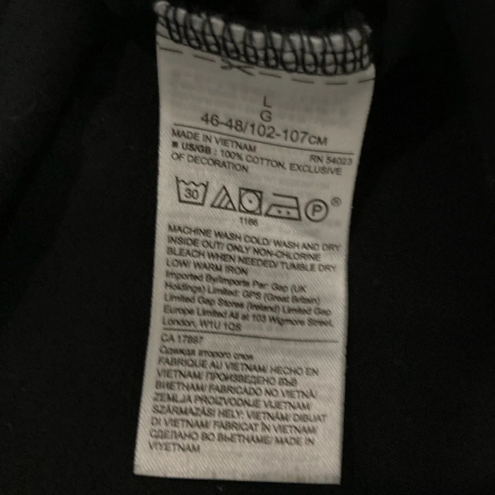 Banana Republic Luxury Touch Men’s Large Black Standard Fit Polo Shirt‎